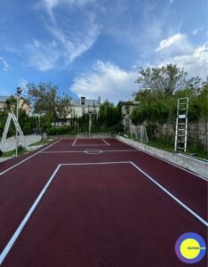 კაუჩუკის დაგება სატადიონებზე იაფად