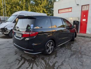 ქირავდება მინივენი ახალი